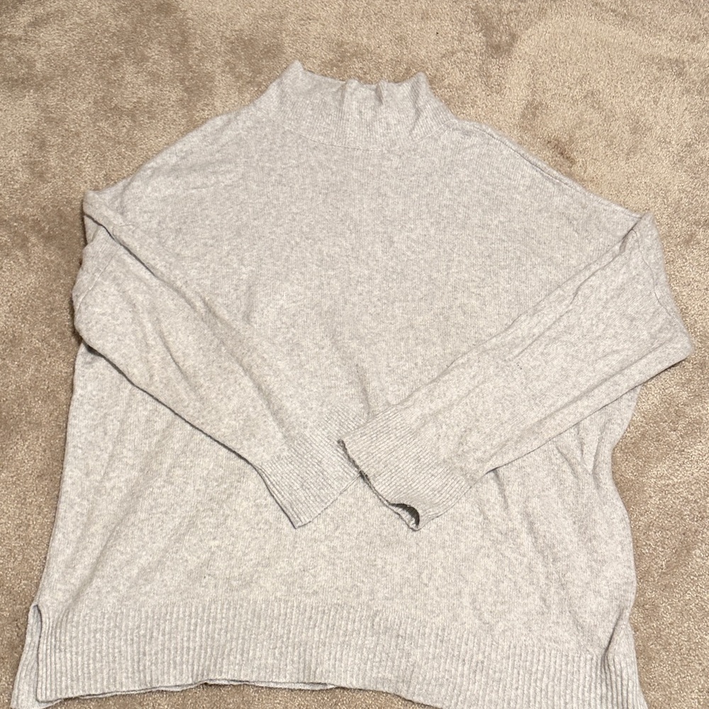 Abercrombie & Fitch Heather Light Gray Mock Neck Sweater